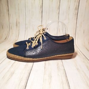 Clarks Womens Reeney Rita blue Leather Sneaker Size 8M